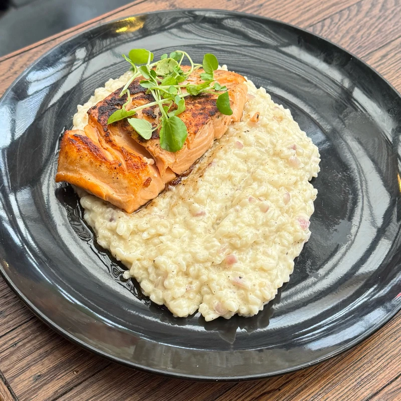 SALMÓN CON RISOTTO