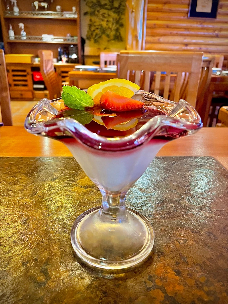Sémola con Salsa de Vino