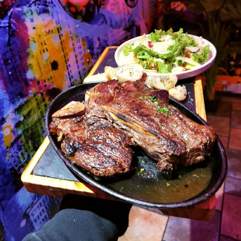 T-BONE STEAK ANGUS