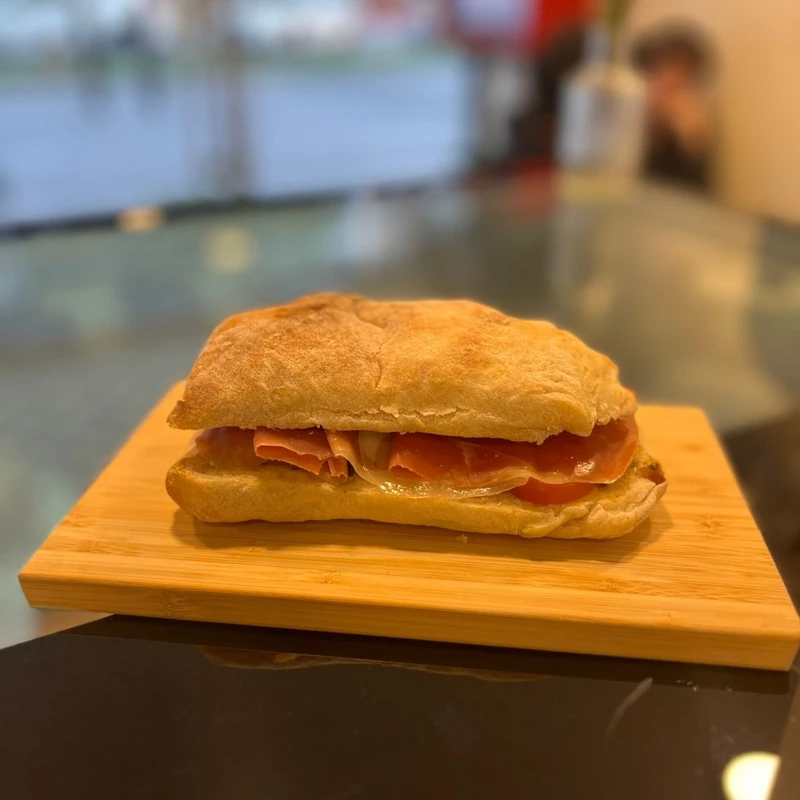 JAMÓN TOMATE PESTO