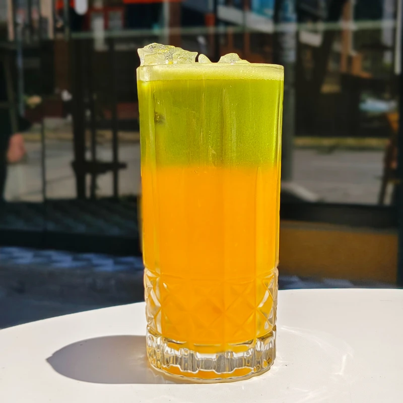 MATCHA JUGO DE NARANJA